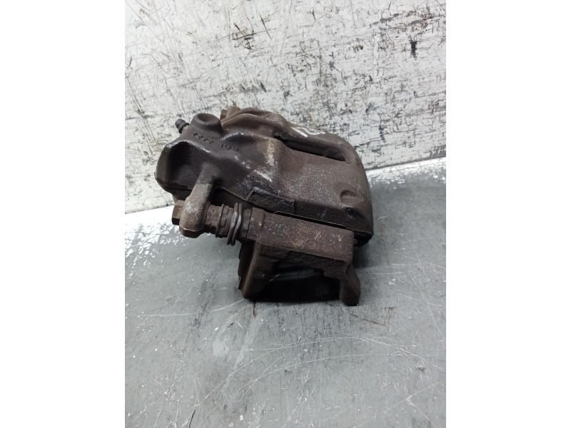 Recambio de pinza freno delantera izquierda para nissan micra iii (k12) 1.2 16v referencia OEM IAM   