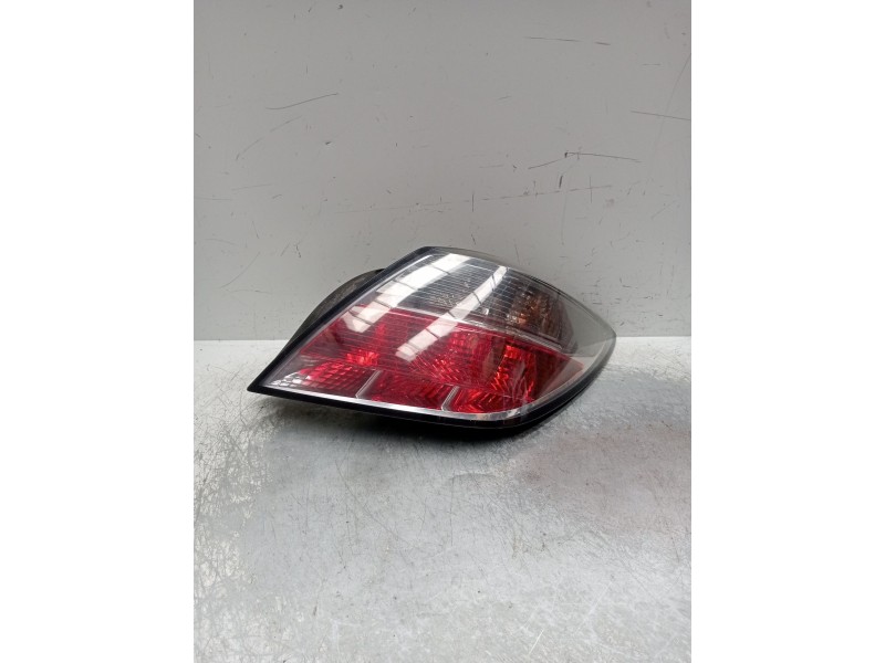 Recambio de piloto trasero derecho para opel astra h gtc (a04) 1.7 cdti (l08) referencia OEM IAM 13252444 93357460 