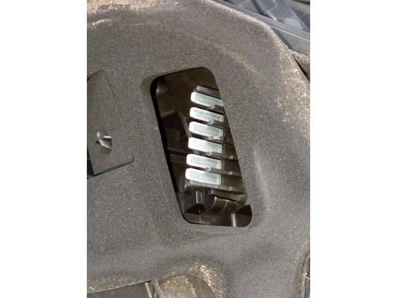 Recambio de piloto trasero derecho para opel astra h gtc (a04) 1.7 cdti (l08) referencia OEM IAM 13252444 93357460 