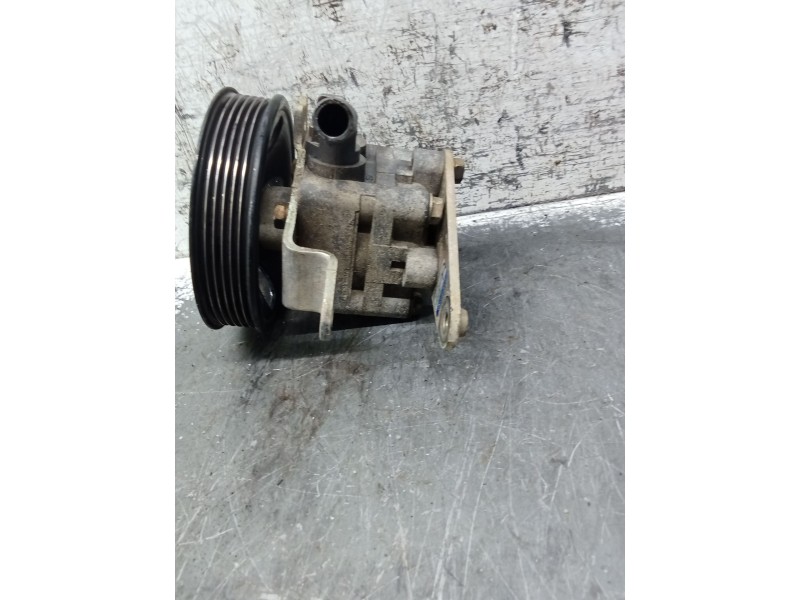 Recambio de bomba direccion para nissan x-trail i (t30) 2.5 4x4 referencia OEM IAM 8H305  