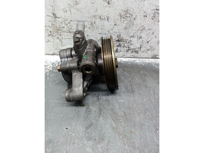 Recambio de bomba direccion para honda civic vi hatchback (ej, ek) 1.5 i (ek3) referencia OEM IAM C.MOTOR D15Z6  