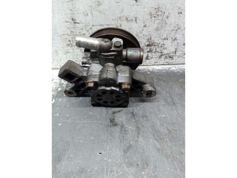 Recambio de bomba direccion para honda civic vi hatchback (ej, ek) 1.5 i (ek3) referencia OEM IAM C.MOTOR D15Z6  