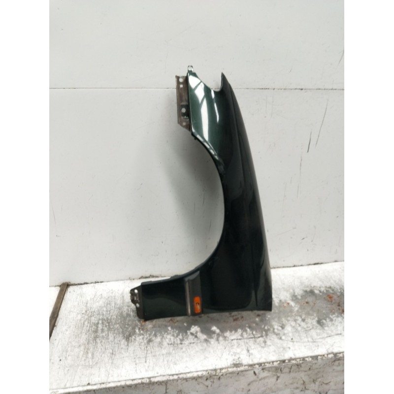 Recambio de aleta delantera izquierda para opel omega b (v94) 2.5 td (f69, m69, p69) referencia OEM IAM   