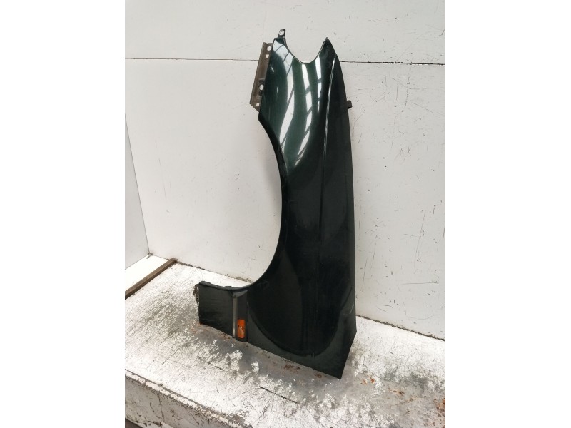 Recambio de aleta delantera izquierda para opel omega b (v94) 2.5 td (f69, m69, p69) referencia OEM IAM   