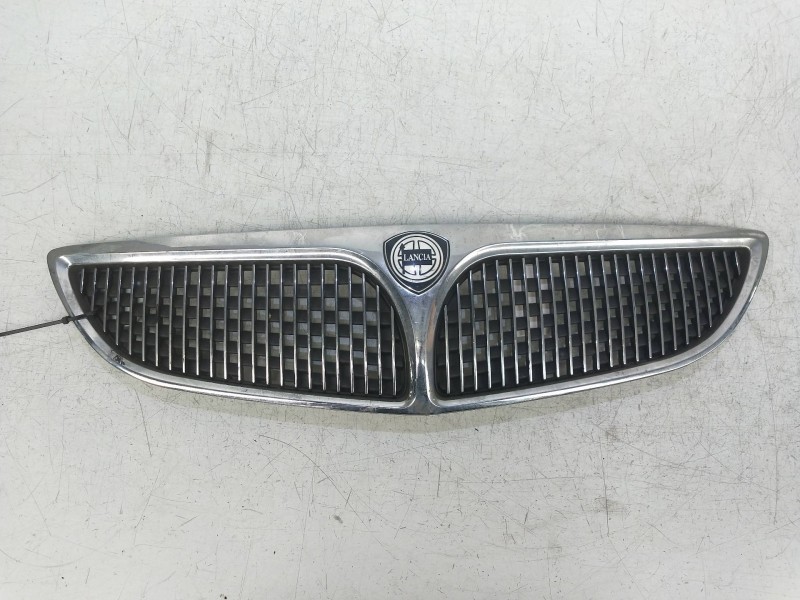 Recambio de rejilla delantera para lancia lybra berlina 1.9 turbodiesel cat referencia OEM IAM   