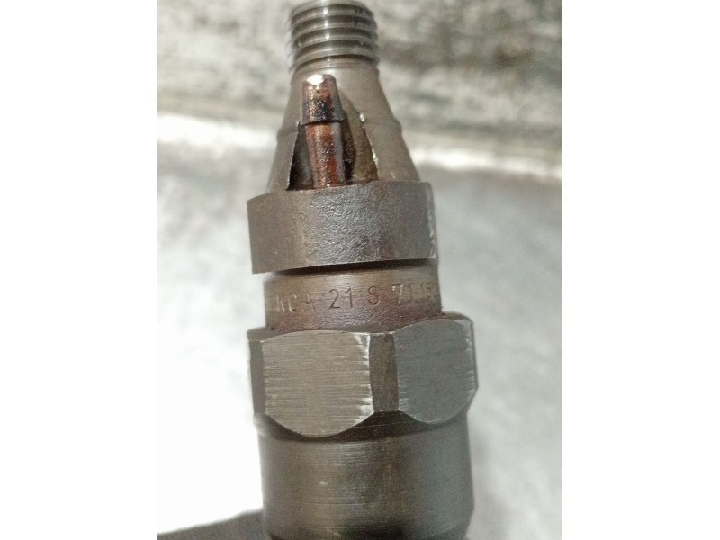 Recambio de inyector para bmw 5 (e39) 525 tds referencia OEM IAM KCA21S71 BOSCH 