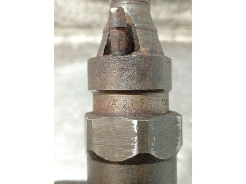 Recambio de inyector para bmw 5 (e39) 525 tds referencia OEM IAM KCA21S71 BOSCH 