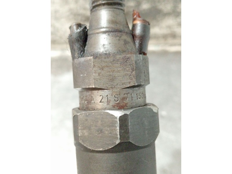 Recambio de inyector para bmw 5 (e39) 525 tds referencia OEM IAM KCA21S71 BOSCH 