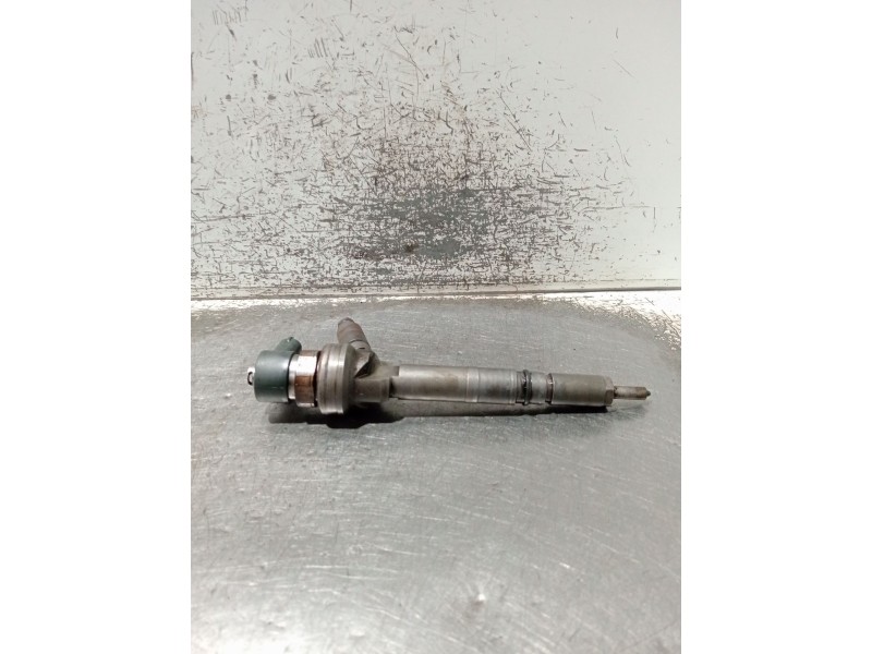 Recambio de inyector para opel astra h gtc (a04) 1.7 cdti (l08) referencia OEM IAM 0445110175 BOSCH 