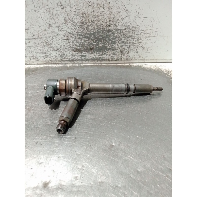 Recambio de inyector para opel astra h gtc (a04) 1.7 cdti (l08) referencia OEM IAM 0445110175 BOSCH 