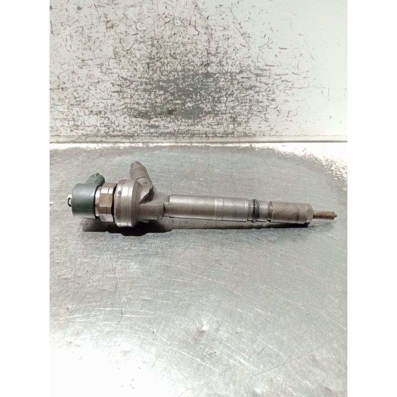 Recambio de inyector para opel astra h gtc (a04) 1.7 cdti (l08) referencia OEM IAM 0445110175 BOSCH 