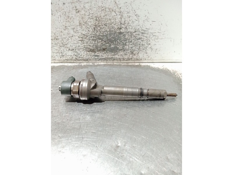 Recambio de inyector para opel astra h gtc (a04) 1.7 cdti (l08) referencia OEM IAM 0445110175 BOSCH 