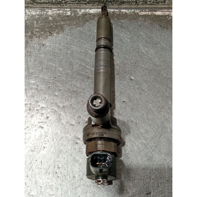 Recambio de inyector para opel astra h gtc (a04) 1.7 cdti (l08) referencia OEM IAM 0445110175 BOSCH 