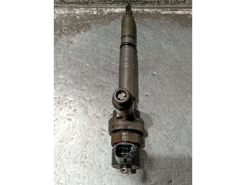 Recambio de inyector para opel astra h gtc (a04) 1.7 cdti (l08) referencia OEM IAM 0445110175 BOSCH 
