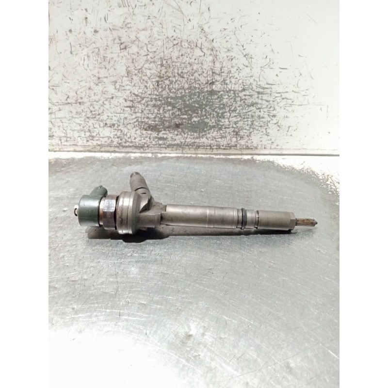 Recambio de inyector para opel astra h gtc (a04) 1.7 cdti (l08) referencia OEM IAM 0445110175 BOSCH 