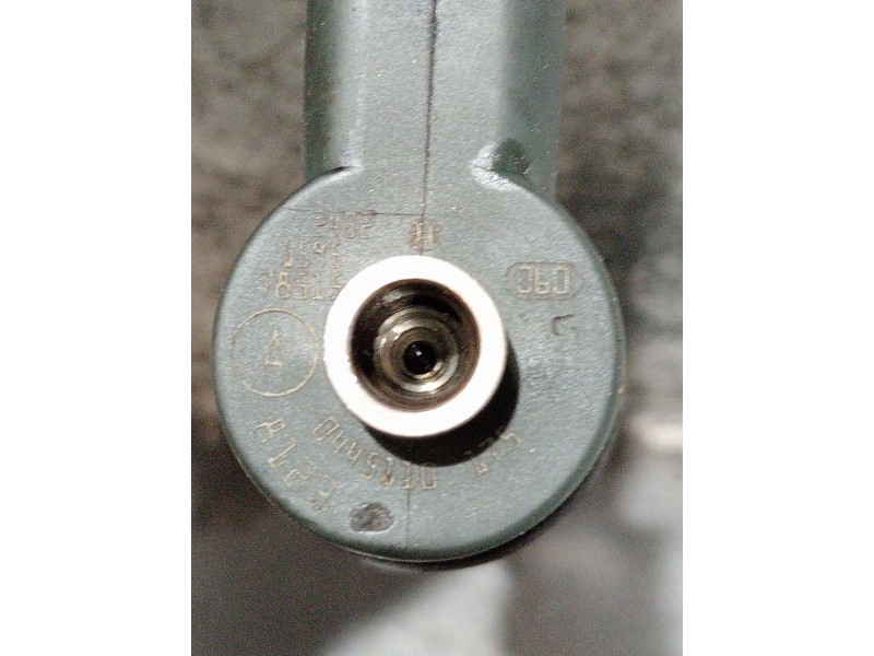 Recambio de inyector para opel astra h gtc (a04) 1.7 cdti (l08) referencia OEM IAM 0445110175 BOSCH 