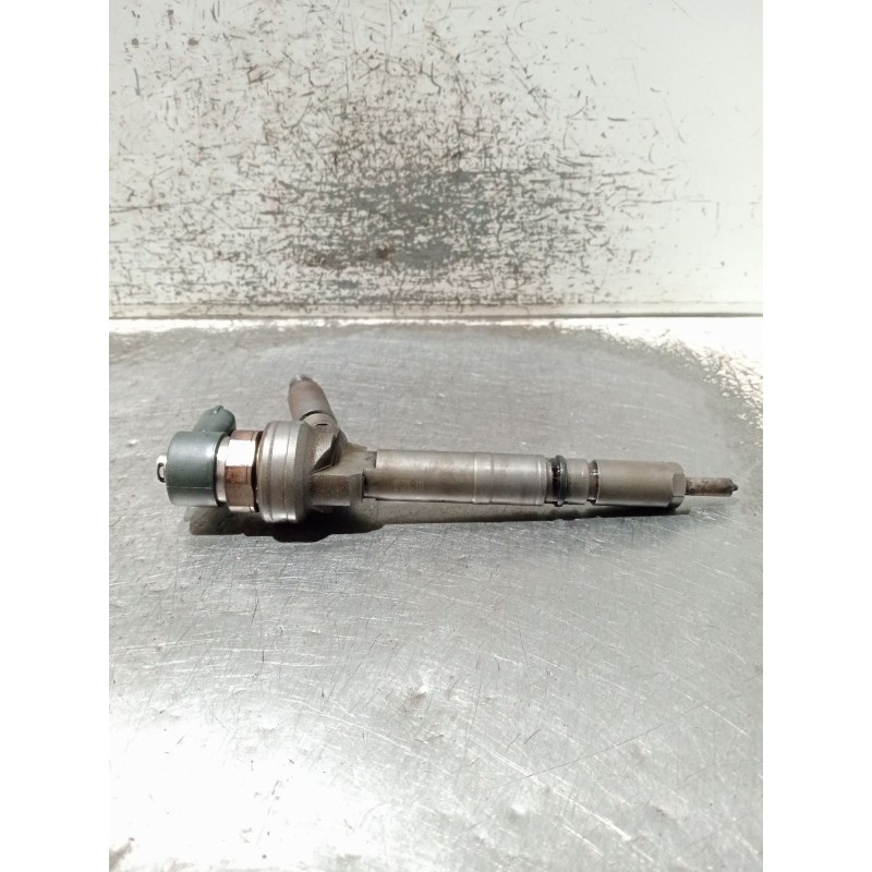 Recambio de inyector para opel astra h gtc (a04) 1.7 cdti (l08) referencia OEM IAM 0445110175 BOSCH 