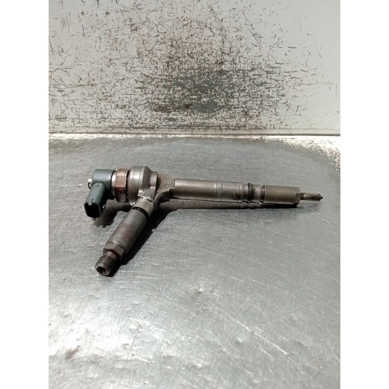 Recambio de inyector para opel astra h gtc (a04) 1.7 cdti (l08) referencia OEM IAM 0445110175 BOSCH 