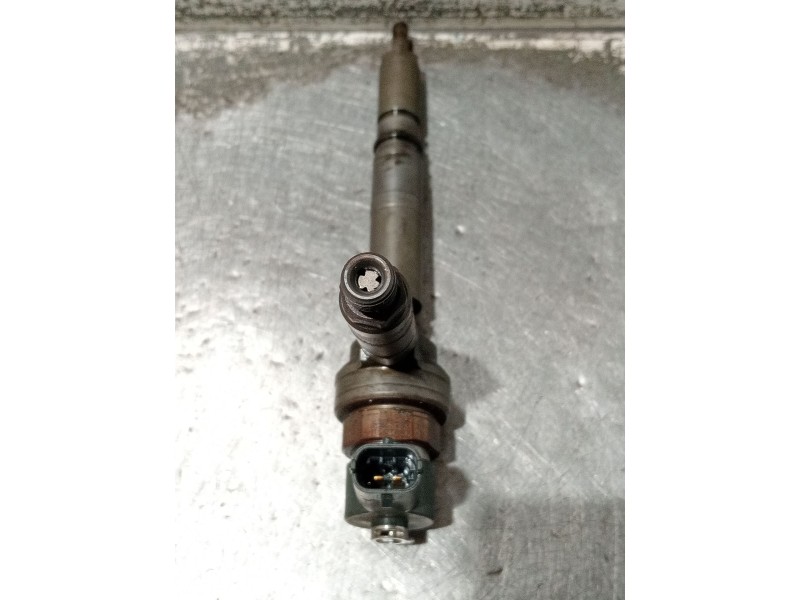 Recambio de inyector para opel astra h gtc (a04) 1.7 cdti (l08) referencia OEM IAM 0445110175 BOSCH 