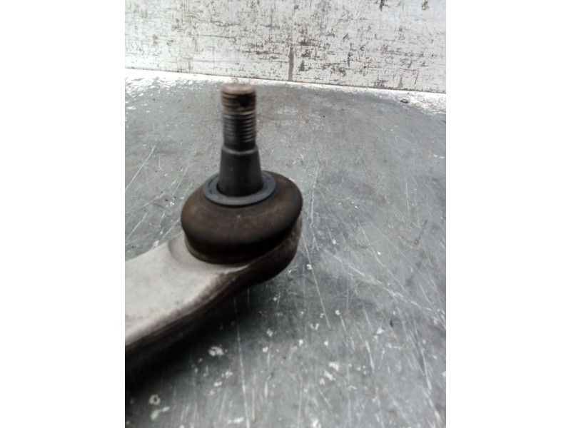 Recambio de brazo suspension inferior delantero izquierdo para nissan x-trail i (t30) 2.5 4x4 referencia OEM IAM   