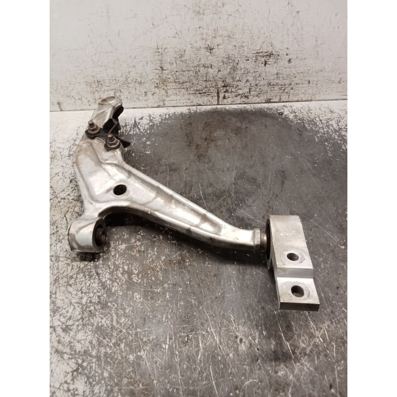 Recambio de brazo suspension inferior delantero izquierdo para nissan x-trail i (t30) 2.5 4x4 referencia OEM IAM   