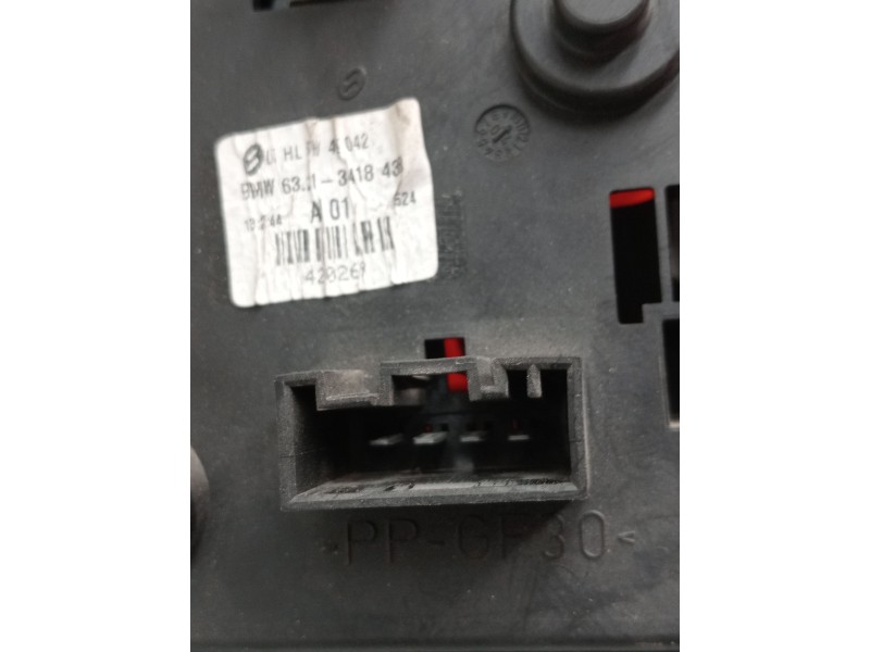 Recambio de piloto trasero derecho para bmw x3 (e83) 2.0 d referencia OEM IAM 3418438  