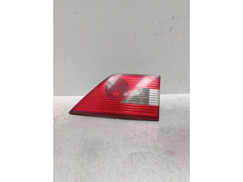 Recambio de piloto trasero izquierdo interior para bmw x3 (e83) 2.0 d referencia OEM IAM 63213420203  