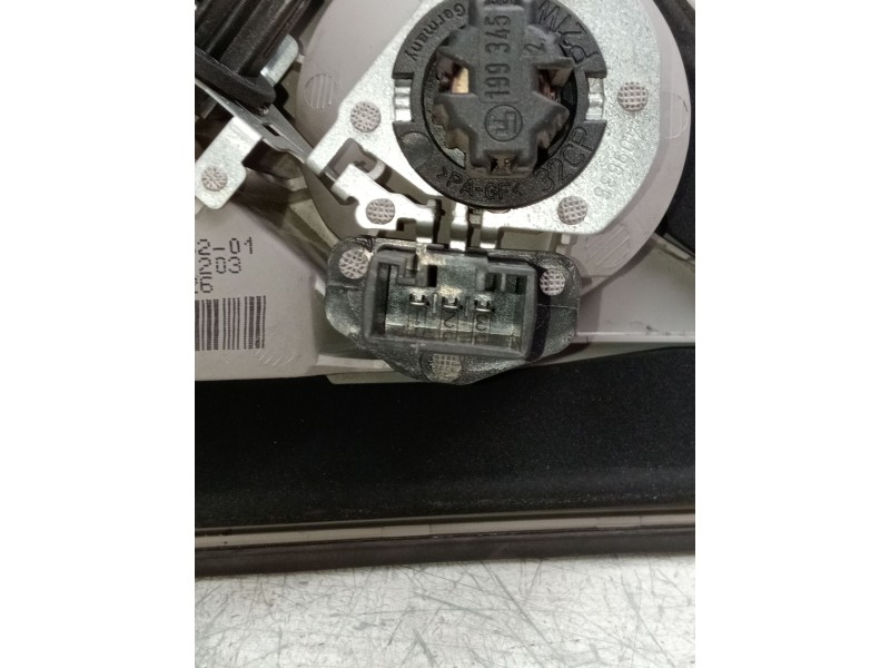 Recambio de piloto trasero izquierdo interior para bmw x3 (e83) 2.0 d referencia OEM IAM 63213420203  