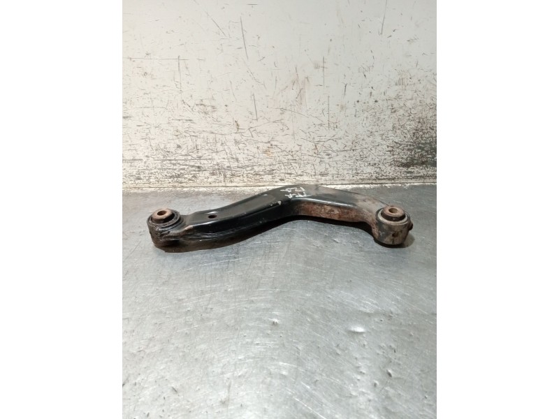 Recambio de brazo suspension superior trasero izquierdo para audi a4 b6 avant (8e5) 2.0 referencia OEM IAM   