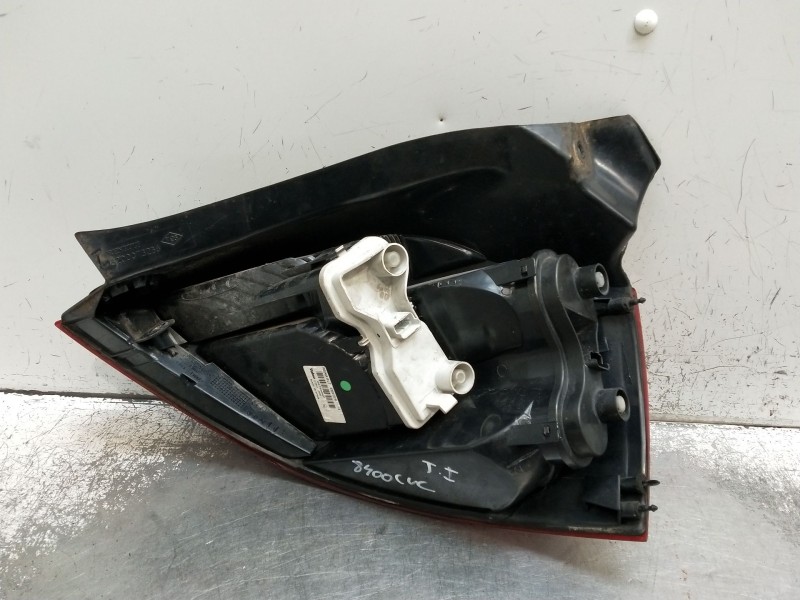 Recambio de piloto trasero izquierdo para renault megane ii (bm0/1_, cm0/1_) 1.6 16v (bm0c, cm0c) referencia OEM IAM 8200073236 