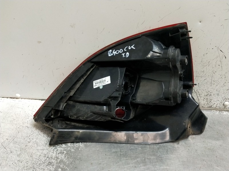 Recambio de piloto trasero derecho para renault megane ii (bm0/1_, cm0/1_) 1.6 16v (bm0c, cm0c) referencia OEM IAM 8200037237  