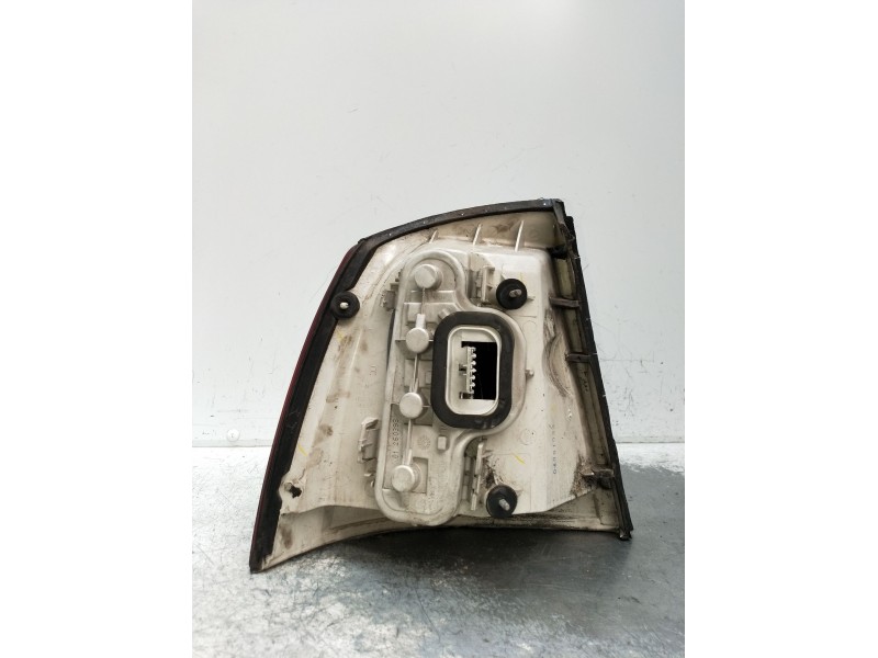 Recambio de piloto trasero derecho para opel astra g hatchback (t98) 2.0 di (f08, f48) referencia OEM IAM 084421916R  