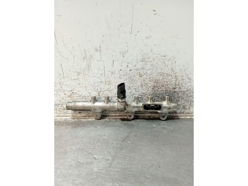 Recambio de rampa inyectora para fiat doblo cargo (223) 1.9 jtd furg. acristalado referencia OEM IAM 0445214016  