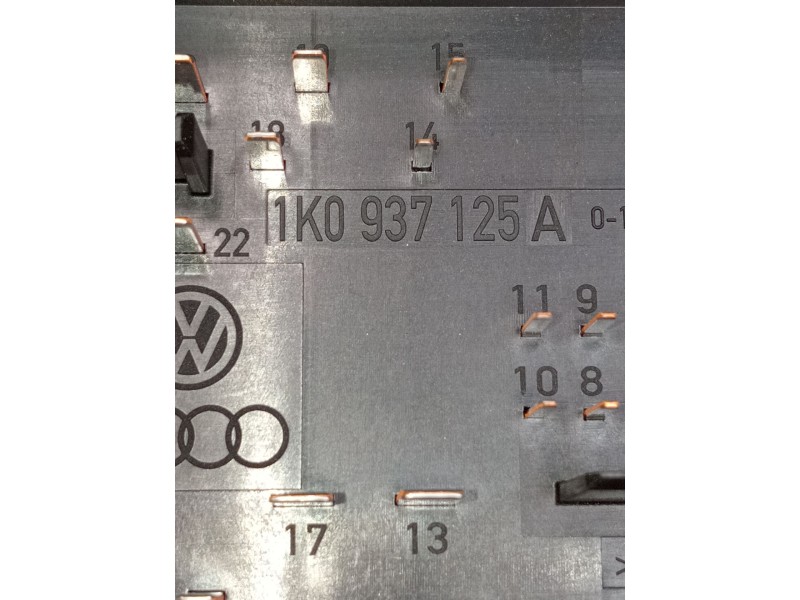 Recambio de caja reles / fusibles para seat leon (1p1) 2.0 tdi 16v referencia OEM IAM 1k0937125a  