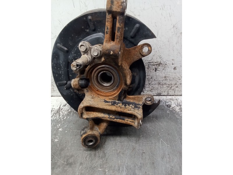 Recambio de mangueta trasera derecha para nissan x-trail i (t30) 2.5 4x4 referencia OEM IAM   