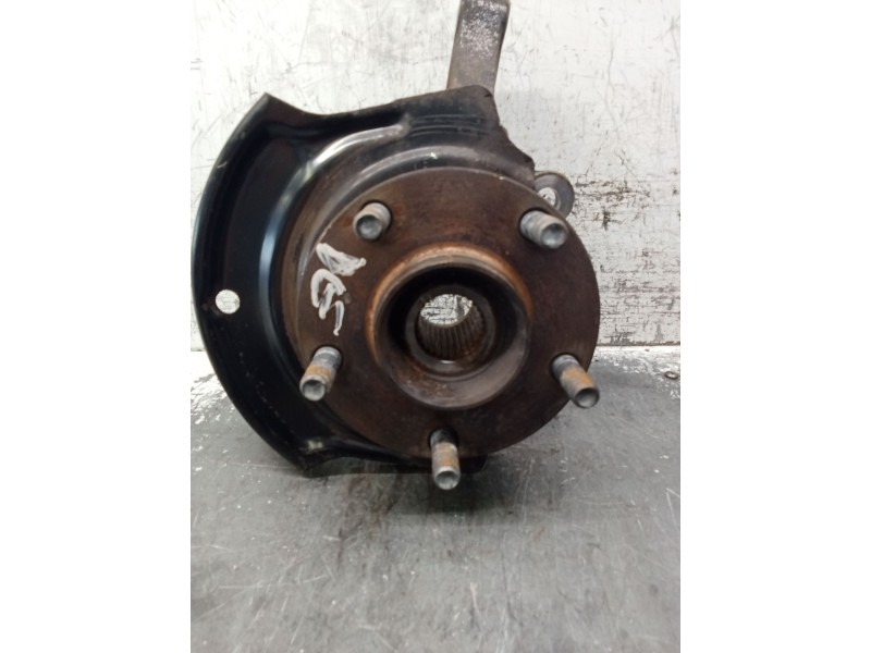 Recambio de mangueta delantera derecha para nissan x-trail i (t30) 2.5 4x4 referencia OEM IAM   