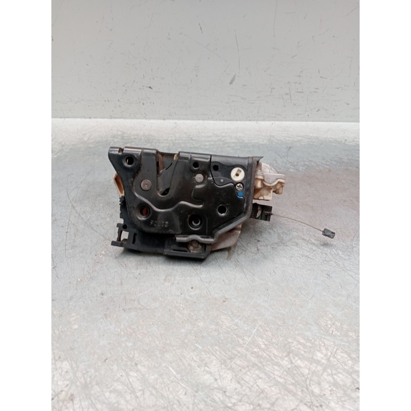 Recambio de motor cierre centralizado delantero derecho para seat leon (1p1) 2.0 tdi 16v referencia OEM IAM   