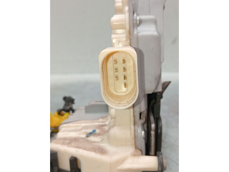 Recambio de motor cierre centralizado trasero derecho para seat leon (1p1) 2.0 tdi 16v referencia OEM IAM 1p0839016 5p 