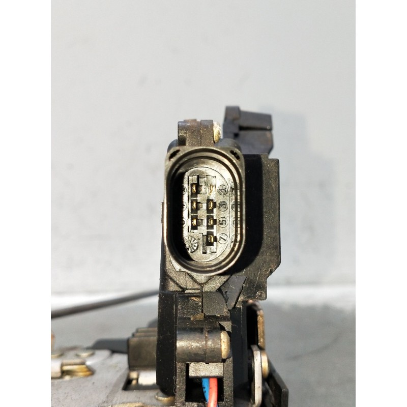 Recambio de motor cierre centralizado delantero derecho para audi a4 b6 avant (8e5) 2.0 referencia OEM IAM 8E1837016C 5P 