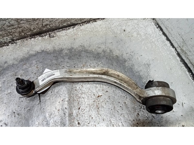 Recambio de brazo suspension inferior delantero izquierdo para audi a4 avant (8e) 1.9 tdi (96kw) referencia OEM IAM   