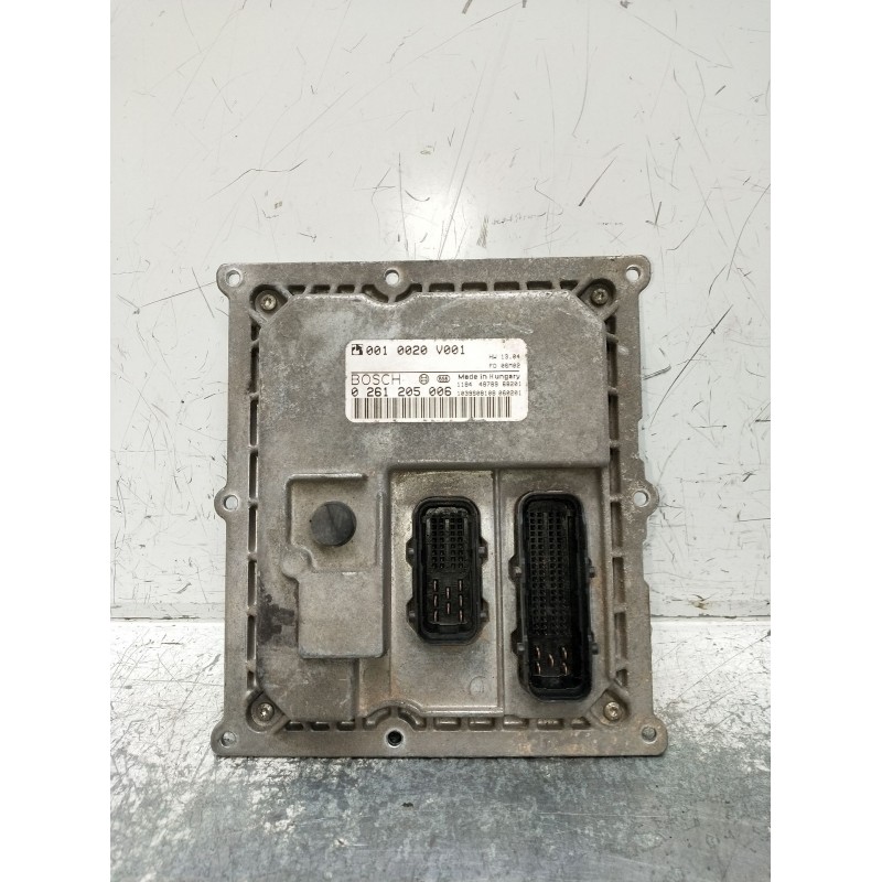 Recambio de centralita motor uce para smart fortwo coupé (450) 0.7 (450.352, 450.332) referencia OEM IAM 0261205006  