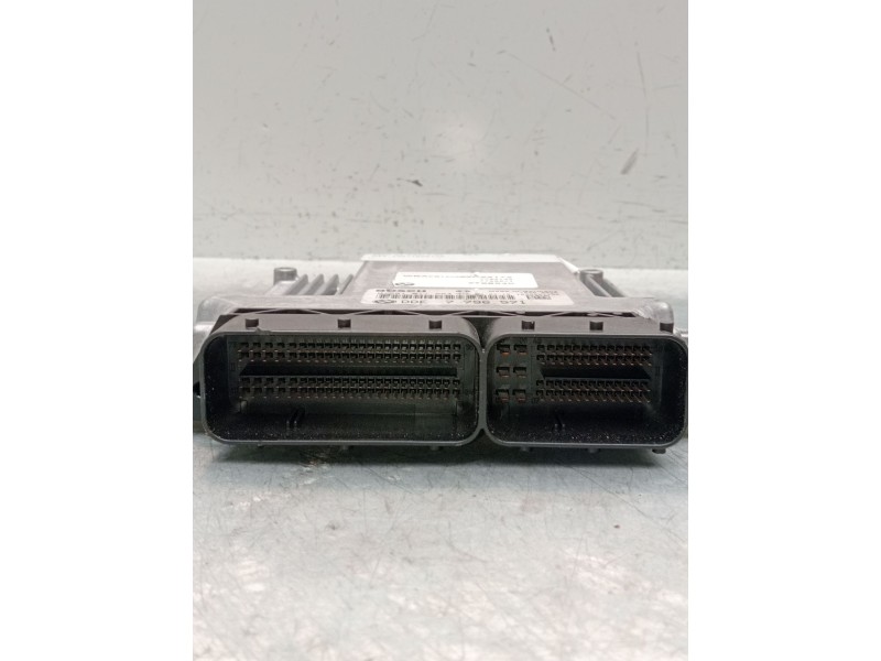 Recambio de centralita motor uce para bmw x3 (e83) 2.0 d referencia OEM IAM 0281011564 7796571 1039s07192