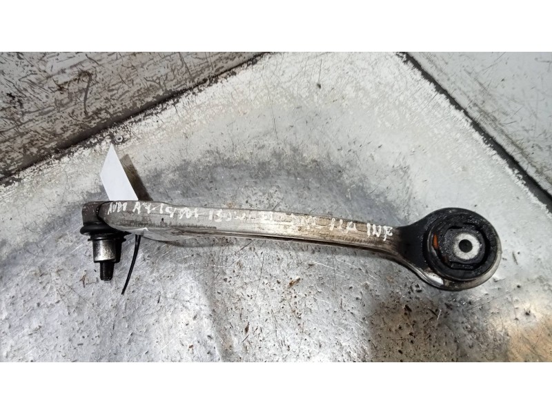 Recambio de brazo suspension inferior delantero izquierdo para audi a4 avant (8e) 1.9 tdi (96kw) referencia OEM IAM   