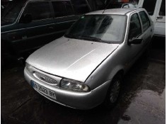 ford fiesta berlina del año 1998