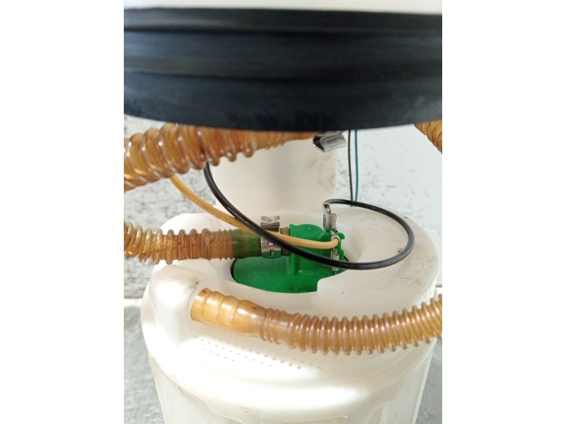 Recambio de bomba combustible para seat toledo ii (1m2) 1.6 16v referencia OEM IAM 1J0919087J 228233013002 