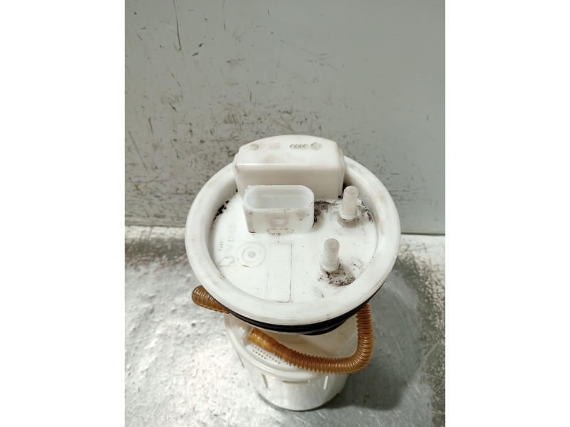 Recambio de bomba combustible para seat toledo ii (1m2) 1.6 16v referencia OEM IAM 1J0919087J 228233013002 