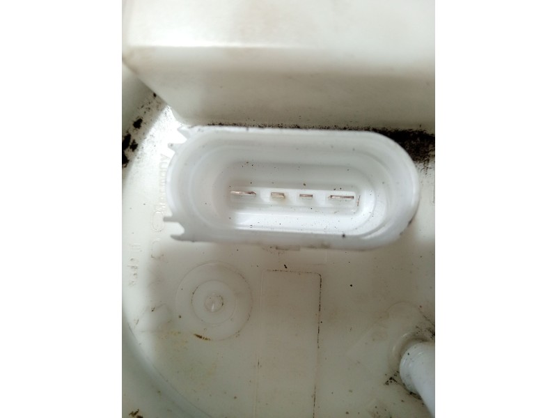 Recambio de bomba combustible para seat toledo ii (1m2) 1.6 16v referencia OEM IAM 1J0919087J 228233013002 