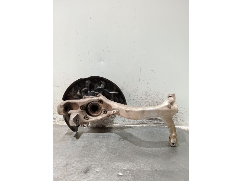 Recambio de mangueta delantera derecha para audi a4 b6 avant (8e5) 2.0 referencia OEM IAM 8E0407242  