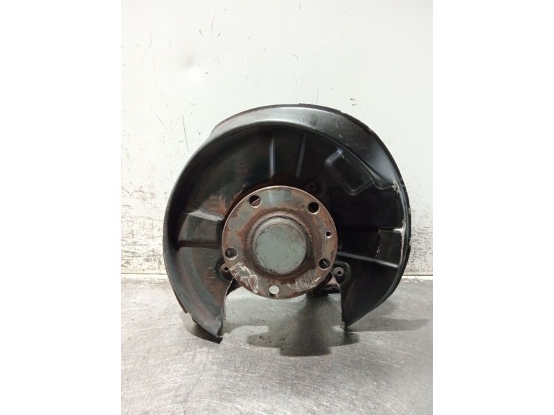 Recambio de mangueta trasera derecha para audi a4 b6 avant (8e5) 2.0 referencia OEM IAM 8E0615612J  