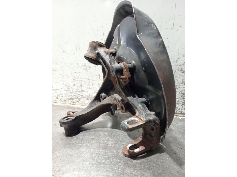 Recambio de mangueta trasera derecha para audi a4 b6 avant (8e5) 2.0 referencia OEM IAM 8E0615612J  